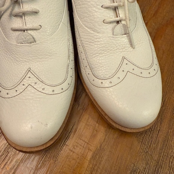 ECCO Classic White Leather Brogues excellent condition look at bottoms! main image 6
